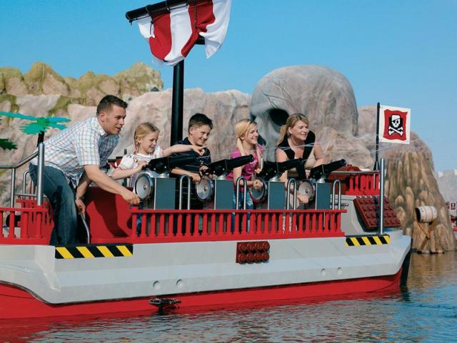 Nemecký Legoland s delfináriom