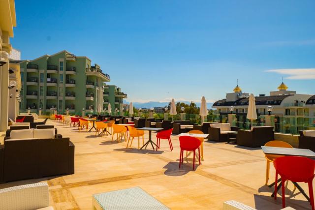 Royal Atlantis Spa & Resort
