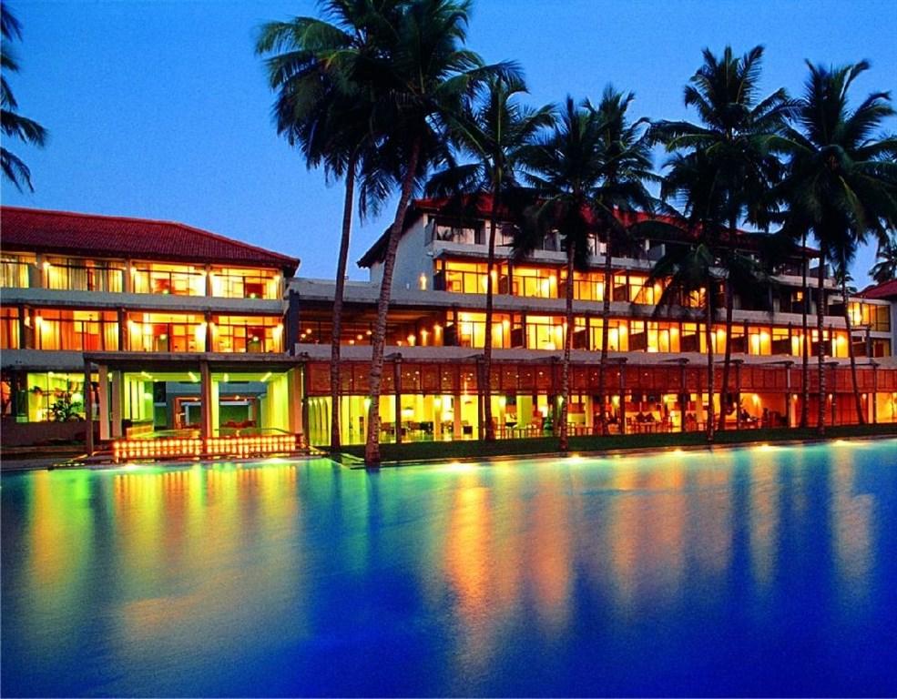 Шри ланка бассейн. Blue Water Hotel Шри Ланка. The Blue Water Шри Ланка Ваддува. The Blue Water, Ваддува, 5⭐. The Blue Water 4* Ваддува, Калутара.