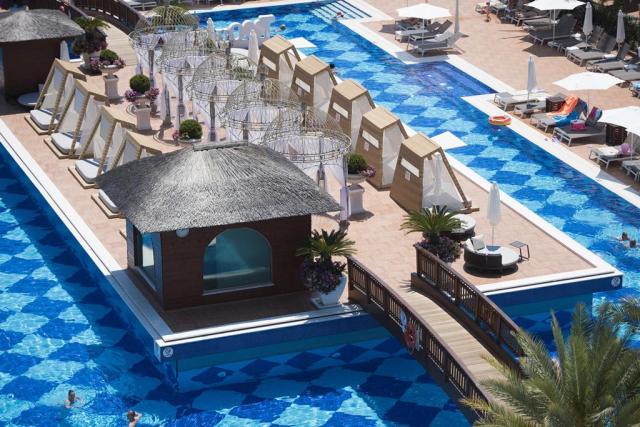 Quattro Beach Resort & Spa 