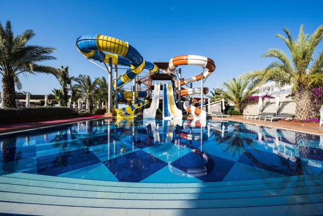 Quattro Beach Resort & Spa 