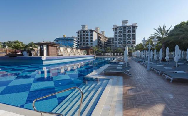 Quattro Beach Resort & Spa 