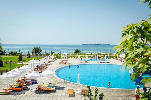 Aparthotel Premier Fort Beach