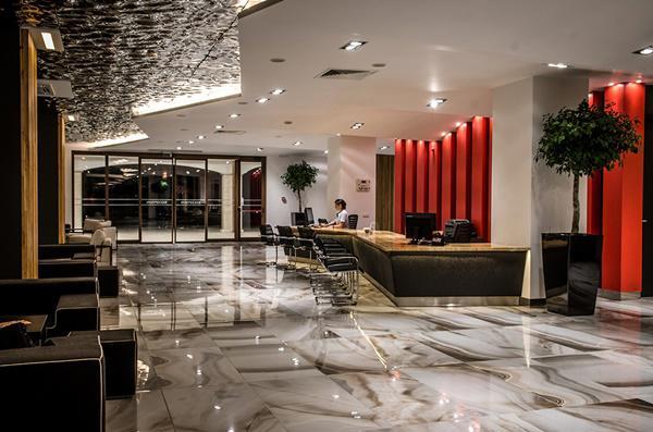 Aparthotel Premier Fort Beach