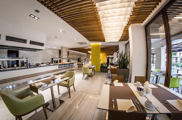 Aparthotel Premier Fort Beach
