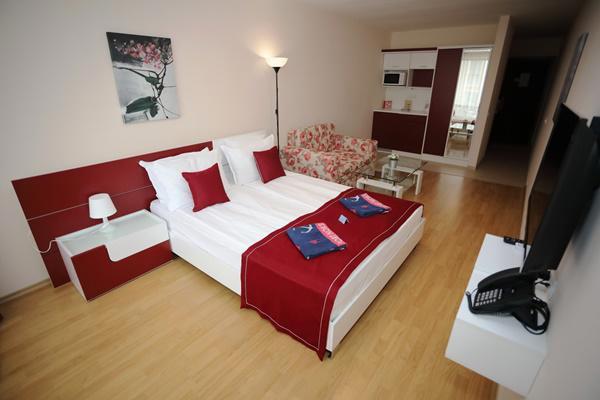 Aparthotel Premier Fort Beach