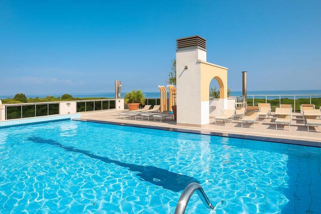 Eraclea Palace