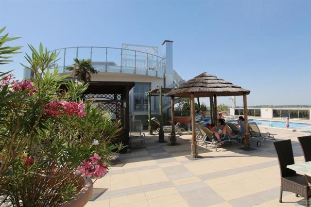 Eraclea Palace