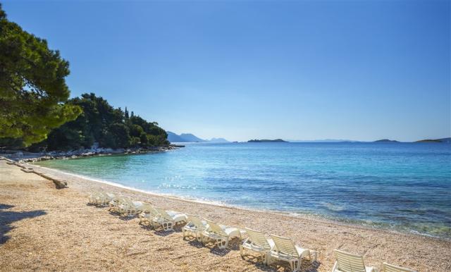 hotel beach (12).jpg