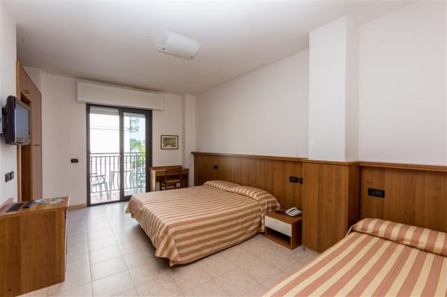 Taliansko, Alla rotonda 023.jpg