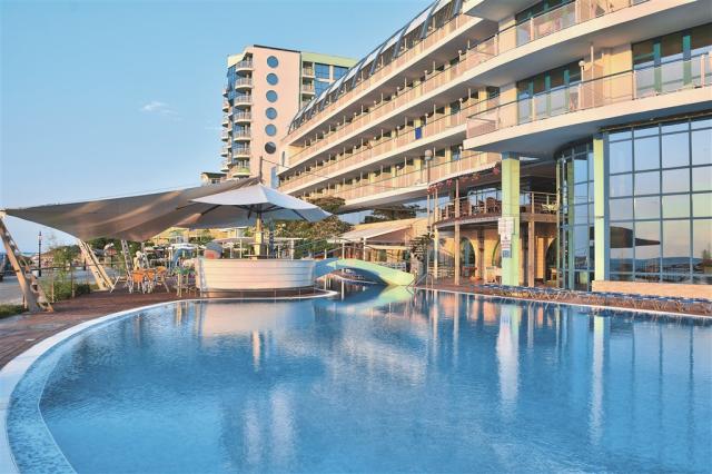 Berlin Golden Beah outside pool.JPG