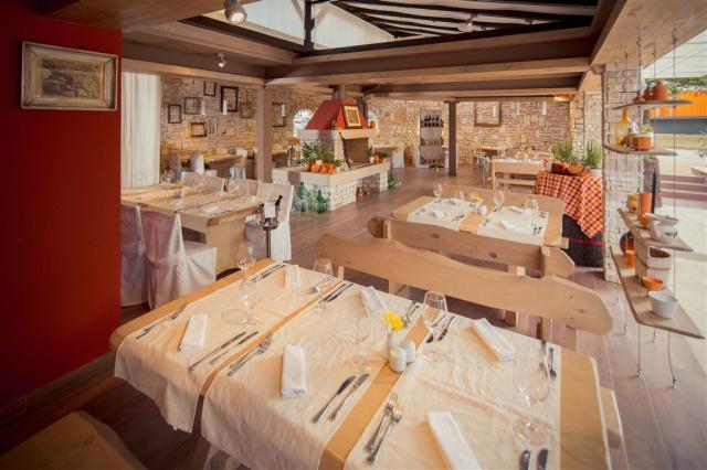 Stella-Maris-Resort-restaurant_2.jpg