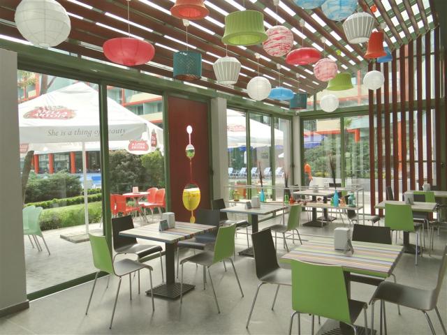 MPM Kalina Garden bistro COOEE.JPG
