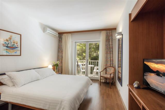 25_Orsan_Hotel_by_Aminess_Rooms_Comfort_Double_Room_With_Balcon