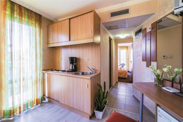 hotel-zeus-apartment-08.jpg