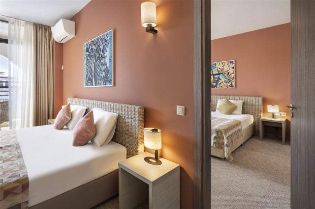Family Suite 1.jpg