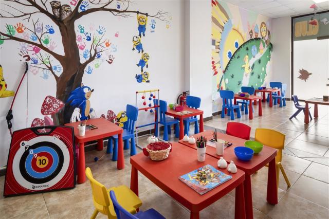 Kids club.jpg