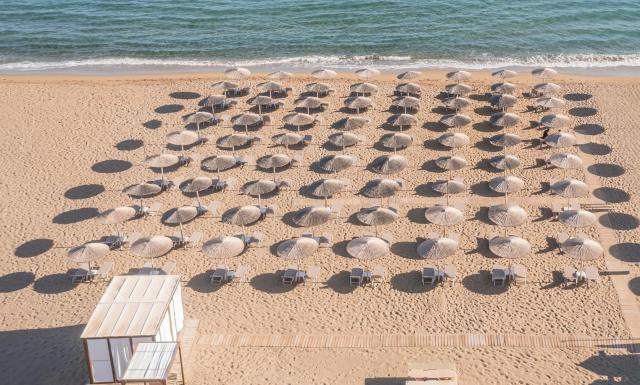 Neptuno Beach Resort 