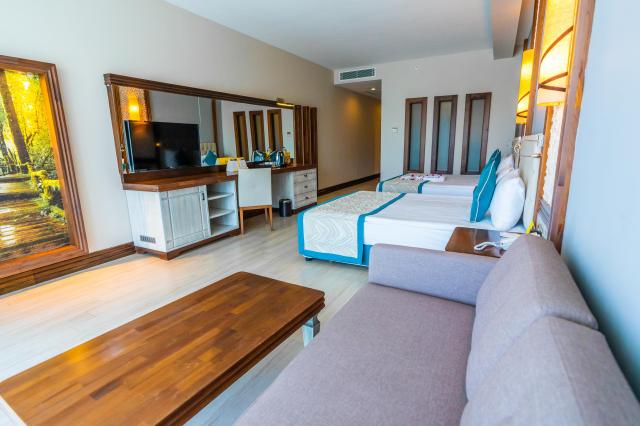 Tui Magic Life Masmavi