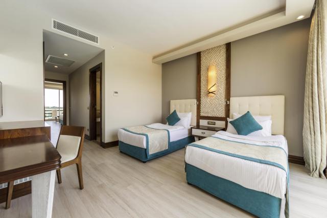 Tui Magic Life Masmavi
