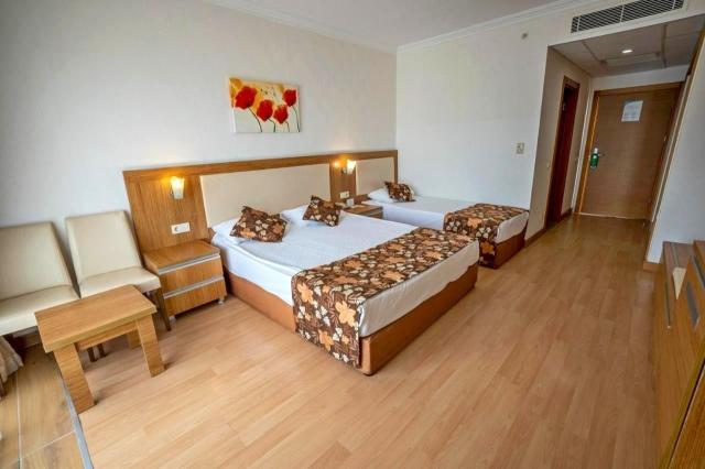 Cenger Beach Resort & Spa
