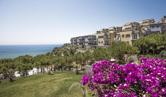 Aria Claros Beach