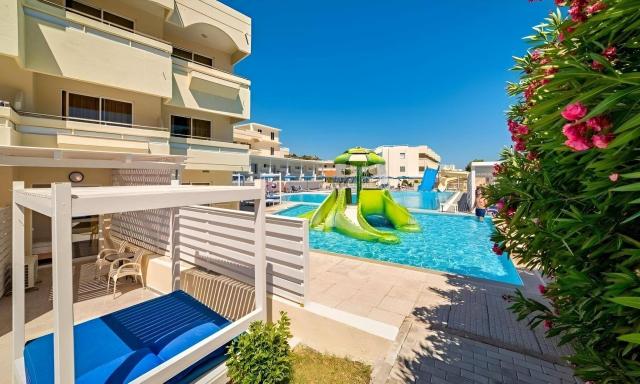 Delfinia Resort