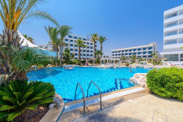 Tasia Maris Beach & Spa