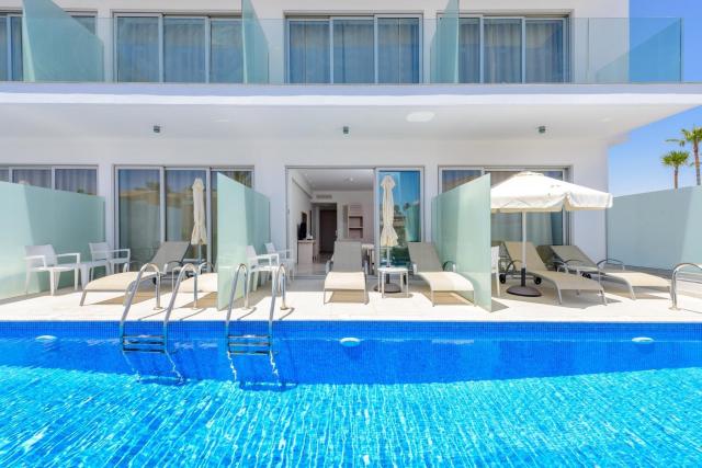 Tasia Maris Beach & Spa