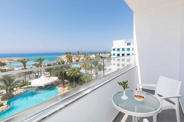 Tasia Maris Beach & Spa