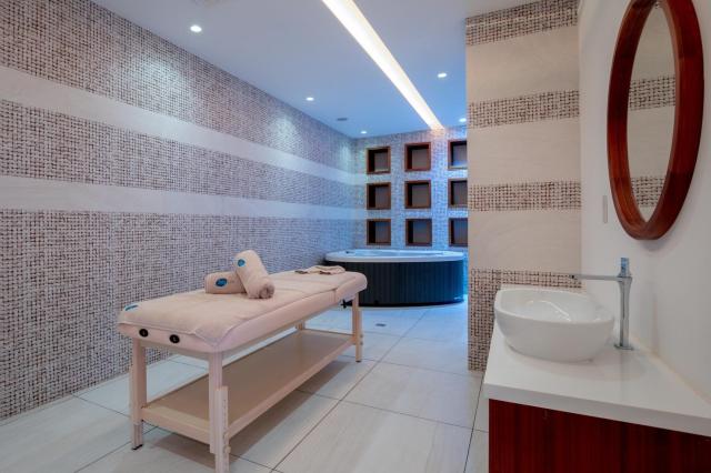 Tasia Maris Beach & Spa
