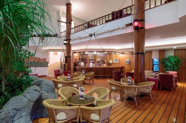 Pirates Beach Club