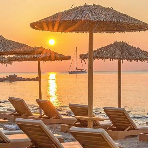 Cabana Blu Hotel & Suites