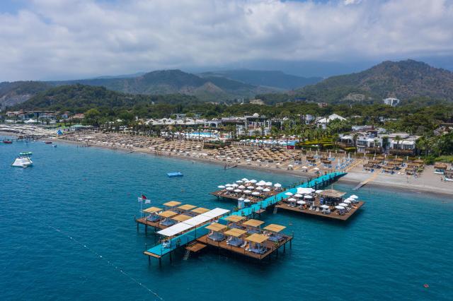 Emelda Sun Club