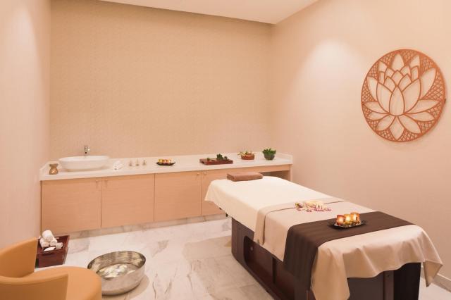Centara Mirage Beach Resort Dubai