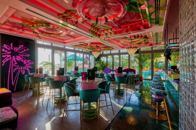 Radisson Beach Resort Palm Jumeirah Dubai