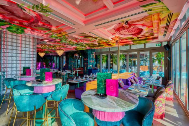Radisson Beach Resort Palm Jumeirah Dubai
