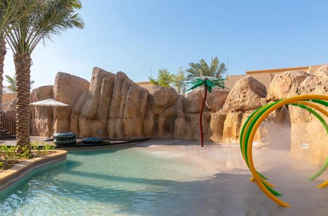 Saadiyat Rotana Resort & Villas