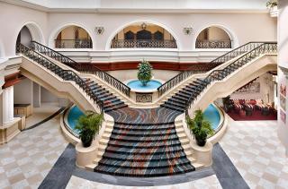 Mövenpick Bur Dubai
