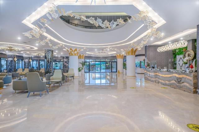 Aria Resort Hotel & Spa