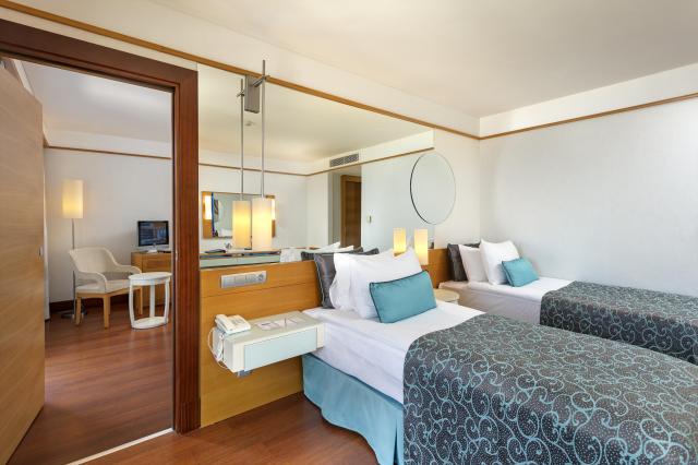 Kefaluka Resort