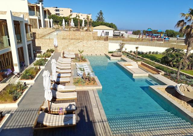 Mitsis Rinela Beach Resort & Spa