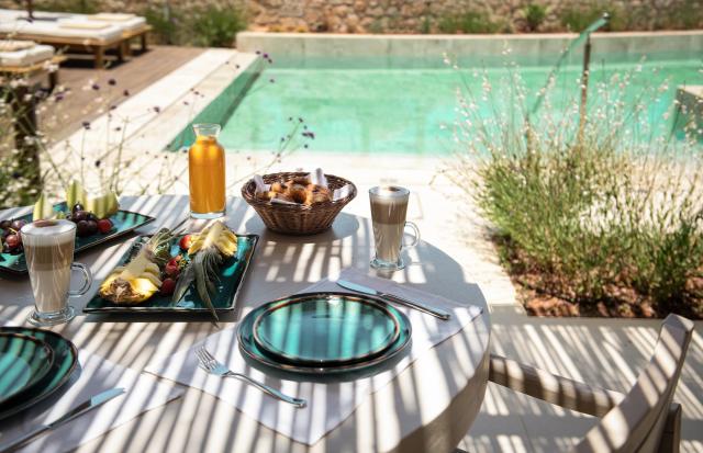 Mitsis Rinela Beach Resort & Spa