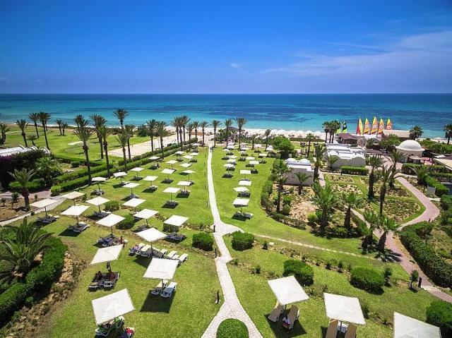 Delfino Beach Resort & Spa