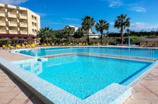 Houda Yasmine Hammamet
