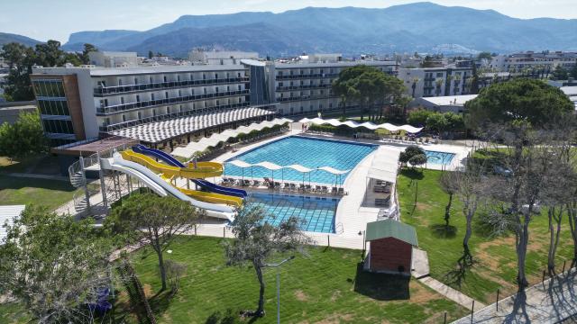 Royal Beach Club