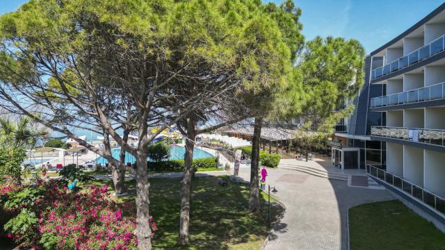 Royal Beach Club