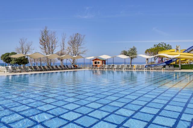 Royal Beach Club