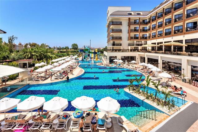 Glamour Resort