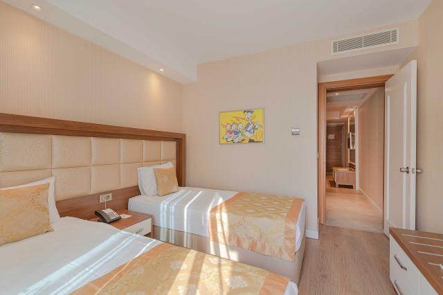 Oz Hotels Side Premium